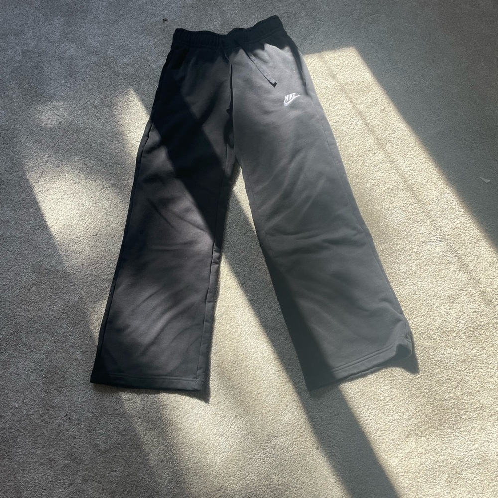 Nike Black Mid-Rise Wide-Leg Sweatpants